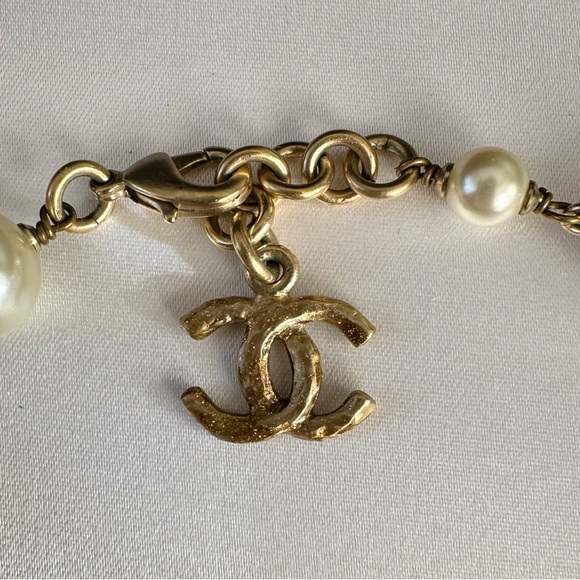 Vintage CHANEL Fall Botanical Pearl Charm Choker Rare Goldtone ✨ 🐰🍂 - Picture 6 of 10
